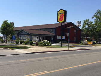 Super 8 By Wyndham Hotel